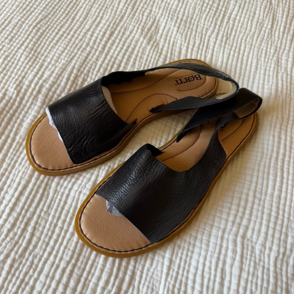 Born Women's Inlet Sling Back Sandal Open Toe Black  Leather Sz 9 Flats Coastal - Picture 2 of 7